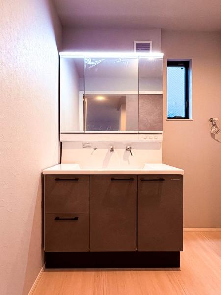 _ސ쌧lsߌߌ5ڂ̐VzˌĂ̐ʑEʏ