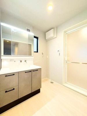 _ސ쌧lsߌߌ5ڂ̐VzˌĂ̐ʑEʏ