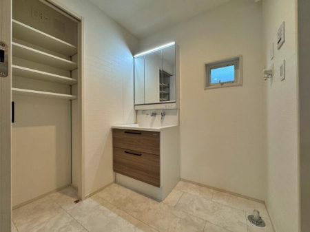 �_�ސ쌧���l�s���Z�c��2���ڂ̐V�z��ˌ��Ẵ��r���O