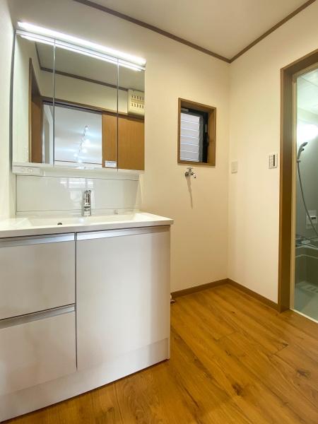 _ސ쌧sË斖4ڂ̒ÈˌĂ̐ʑEʏ