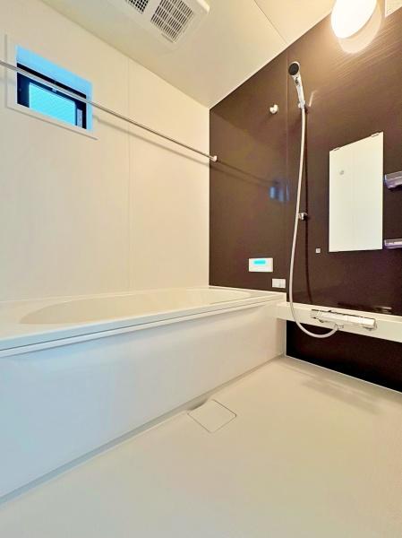 �_�ސ쌧��a�s���c5���ڂ̐V�z��ˌ��Ă̗���