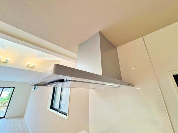 �_�ސ쌧��a�s���c5���ڂ̐V�z��ˌ��ẴL�b�`��