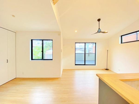 _ސ쌧ԎsI1ڂ̐VzˌẴrO