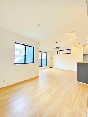 _ސ쌧ԎsI1ڂ̐VzˌẴrO