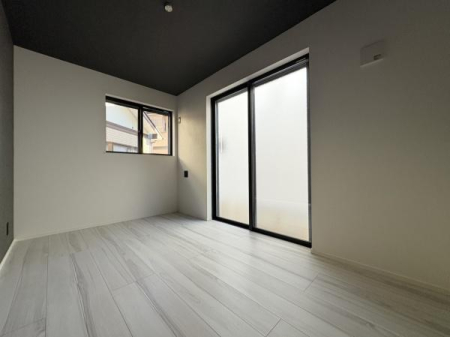 �_�ސ쌧������s������̐V�z��ˌ��Ă̗m��