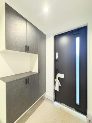 �_�ސ쌧������s������̐V�z��ˌ��Ă̌���