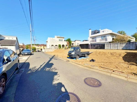 _ސ쌧lst꒬̐VzˌĂ̑OʓH܂ތnʐ^