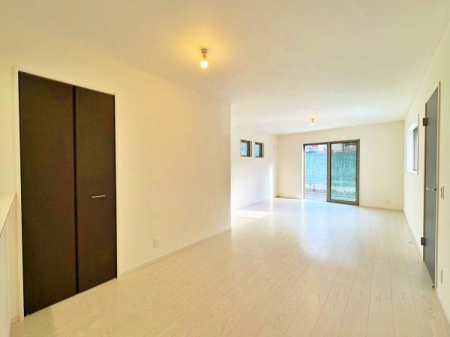 _ސ쌧lsq搙c6ڂ̐VzˌẴrO