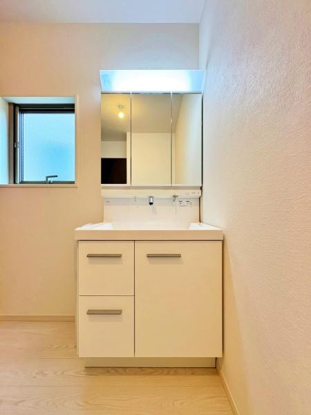 _ސ쌧lsq搙c6ڂ̐VzˌĂ̐ʑEʏ