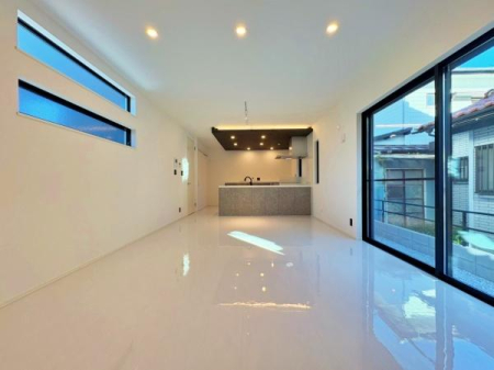 �_�ސ쌧���l�s���J�拴��3���ڂ̐V�z��ˌ��Ẵ��r���O