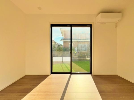 _ސ쌧ls折J5ڂ̐VzˌẴrO