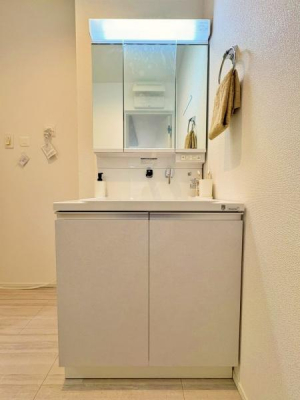 _ސ쌧ls折J2ڂ̐VzˌĂ̐ʑEʏ