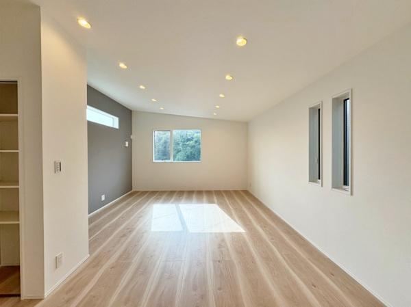 _ސ쌧ls``1ڂ̐VzˌẴrO