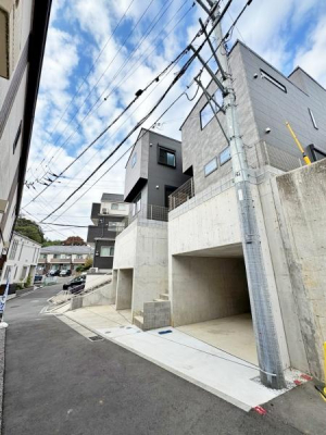 _ސ쌧ls``1ڂ̐VzˌĂ̑OʓH܂ތnʐ^