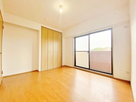 �_�ސ쌧���l�s�`�k��V�H���̒��Ã}���V�����̐Q��