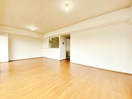 �_�ސ쌧���l�s�`�k��V�H���̒��Ã}���V�����̃��r���O