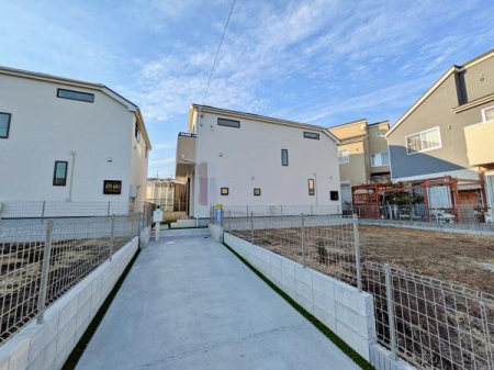 �����s���c�s���J1���ڂ̐V�z��ˌ��Ă̌��n�O�ώʐ^