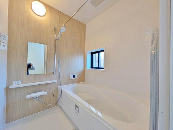 �����s���c�s���J1���ڂ̐V�z��ˌ��Ă̗���