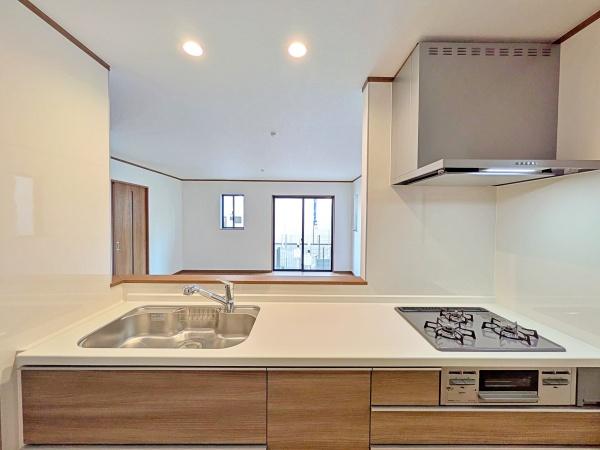 �����s���c�s���J1���ڂ̐V�z��ˌ��Ẵ��r���O