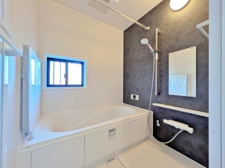 �����s���c�s���J1���ڂ̐V�z��ˌ��Ă̗���