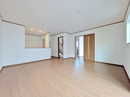 �����s���c�s���J1���ڂ̐V�z��ˌ��Ẵ��r���O