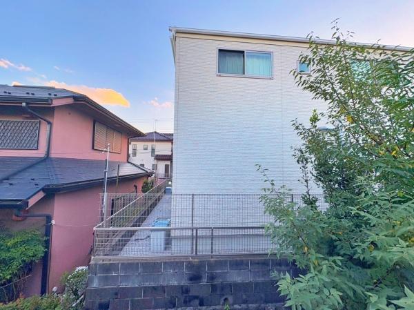 �_�ސ쌧���l�s�`���`��3���ڂ̒��È�ˌ��Ă̏Z�˂���̒��]�ʐ^