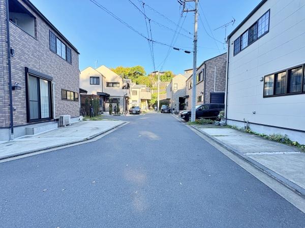 _ސ쌧ls{q̒ÈˌĂ̑OʓH܂ތnʐ^