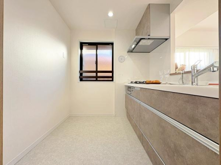 �_�ސ쌧���l�s�ߌ��撪�c��3���ڂ̒��Ã}���V�����̃L�b�`��