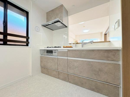 �_�ސ쌧���l�s�ߌ��撪�c��3���ڂ̒��Ã}���V�����̃L�b�`��