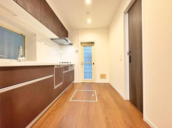 �_�ސ쌧���l�s��攒�S��3���ڂ̒��È�ˌ��ẴL�b�`��