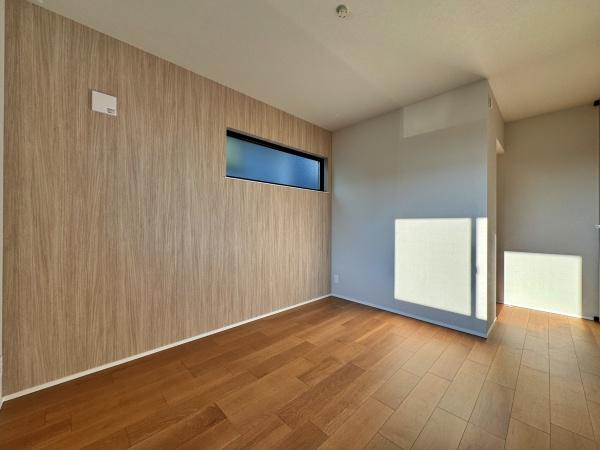 �_�ސ쌧�����s�[�J��5���ڂ̐V�z��ˌ��Ă̎q������