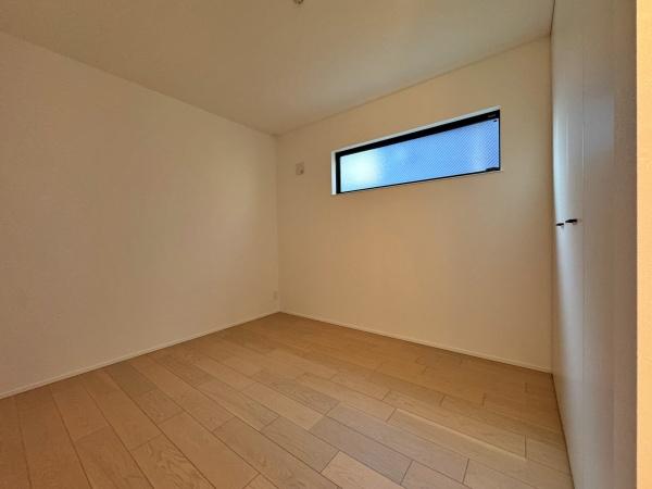 �_�ސ쌧�����s�[�J��5���ڂ̐V�z��ˌ��Ă̎q������