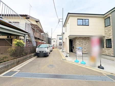 �_�ސ쌧�C�V���s������4���ڂ̐V�z��ˌ��Ă̑O�ʓ��H�܂ތ��n�ʐ^