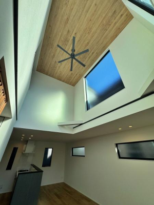 �_�ސ쌧���Ԏs�I������4���ڂ̐V�z��ˌ��Ẵ��r���O