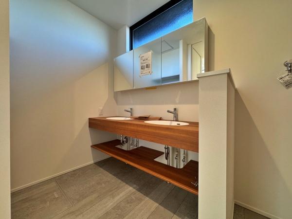 �_�ސ쌧���Ԏs�I������4���ڂ̐V�z��ˌ��Ă̐��ʑ�E���ʏ�