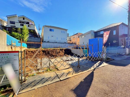 _ސ쌧sT̐VzˌĂ̑OʓH܂ތnʐ^