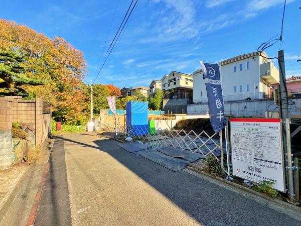 _ސ쌧sT̐VzˌĂ̑OʓH܂ތnʐ^