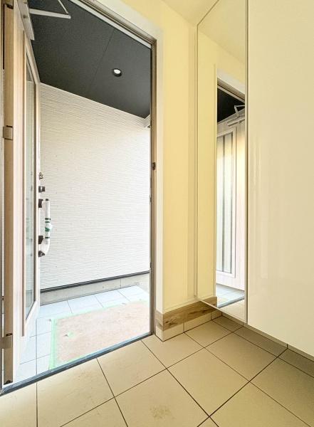 _ސ쌧qs4ڂ̐VzˌĂ̌