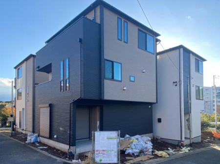 _ސ쌧qs4ڂ̐VzˌĂ̑OʓH܂ތnʐ^