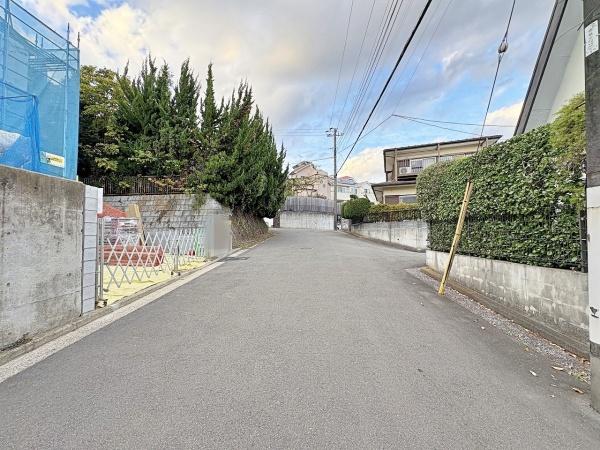 _ސ쌧lsq扪7ڂ̐VzˌĂ̑OʓH܂ތnʐ^