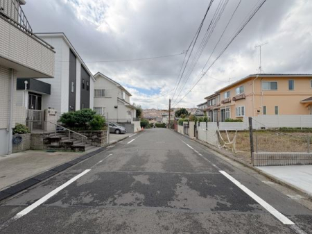 _ސ쌧ls΋抛6ڂ̐VzˌĂ̑OʓH܂ތnʐ^