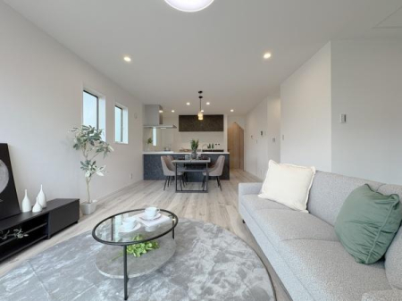 _ސ쌧ls΋抛6ڂ̐VzˌẴrO