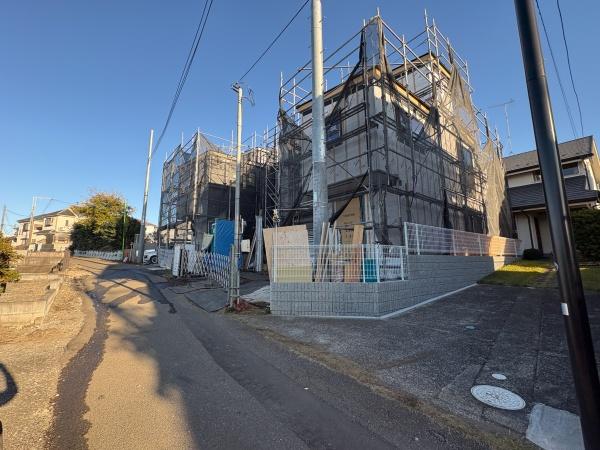 _ސ쌧ԎsI4ڂ̐VzˌĂ̑OʓH܂ތnʐ^