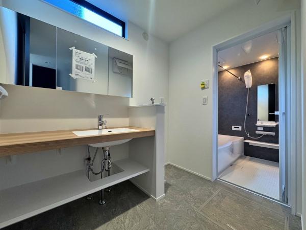 �_�ސ쌧���Ԏs�I������4���ڂ̐V�z��ˌ��Ă̐��ʑ�E���ʏ�