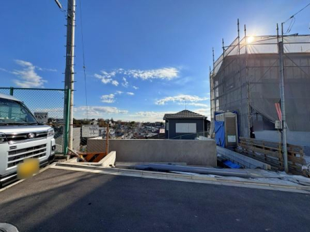 _ސ쌧lsJ扺J2ڂ̐VzˌĂ̑OʓH܂ތnʐ^