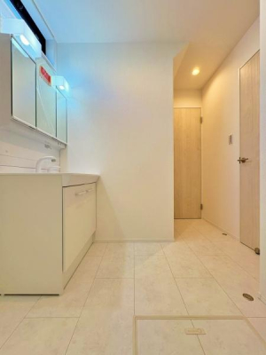 _ސ쌧ls`扺iJ3ڂ̐VzˌĂ̐ʑEʏ