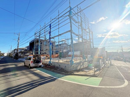 �_�ސ쌧�C�V���s��������5���ڂ̐V�z��ˌ��Ă̑O�ʓ��H�܂ތ��n�ʐ^