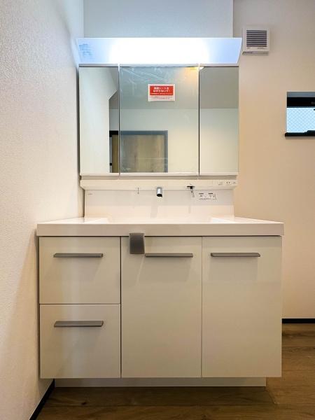 �_�ސ쌧���l�s�ߌ���k����7���ڂ̐V�z��ˌ��Ă̐��ʑ�E���ʏ�