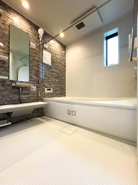 �_�ސ쌧���l�s�ߌ���k����7���ڂ̐V�z��ˌ��Ă̗���