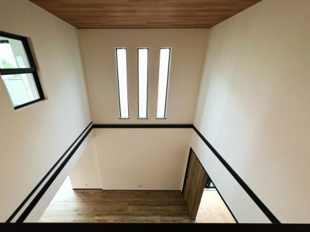 �_�ސ쌧���l�s�ߌ���k����7���ڂ̐V�z��ˌ��Ẵ��r���O